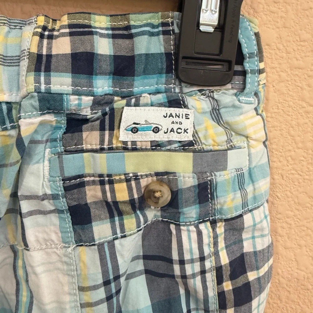 Janie and Jack patched shorts size 6 - Picture 3 of 4